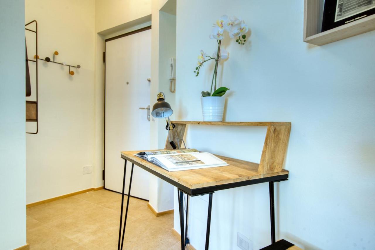 Caseospitali - Casa Mary Lou, Romantico Monolocale Ristrutturato Panoramico Милан Экстерьер фото